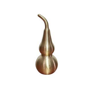 Vintage pure copper gourd, auspicious ornaments, meaning fortune, attracting wealth and good luck, symbolizing good luck and abundance