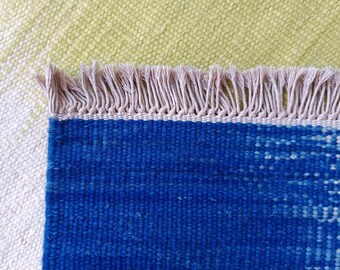 Alfombra de lana azul verdosa, alfombra moderna escandinava, alfombra abstracta tejida a mano, alfombra verde lima azulada, alfombra minimalista para sala de estar.