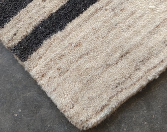 Alfombra escandinava de rayas lineales de 1,2 x 1,8 m, alfombra de área en tonos topo neutro y marfil, alfombra minimalista contemporánea, alfombra moderna orgánica para sala de estar.