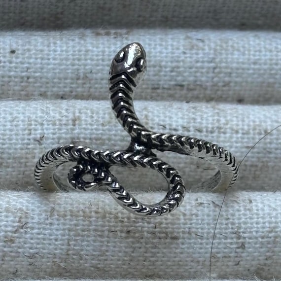 Silver Snake Ring Size 7 - image 5