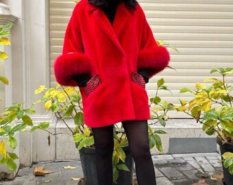 Red Alpaca Wool Coat with Fox Fur Collar: Luxury Winter Outerwear