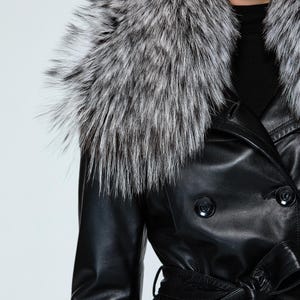 Elegant black peacoat jacket with soft fur collar and luxury tailoring


High-end women’s leather outerwear handmade in Istanbul atelier


Classic black leather winter trench coat with feminine fitted design


Luxury lambskin jacket with warm fur collar for winter fashion styling


Timeless women’s leather peacoat featuring premium craftsmanship and elegant details


Handmade Turkish leather coat for women with refined luxury winter aesthetic