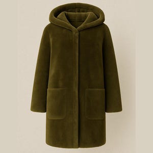 Manteau d'hiver chaud à capuche en cuir d'agneau | Veste mi-longue en peau de mouton retournée vert olive | Veste en cuir pour femme en laine naturelle