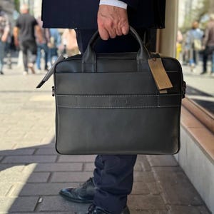 Sac messager en cuir fait main pour homme – Étui personnalisé pour ordinateur portable | Porte-documents gris | Cadeau élégant pour lui | sac à bandoulière vintage