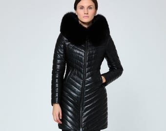 Women Leather Puffer Coat – Handmade Slim Fit, Fox Fur Hood