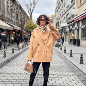 Women&#39;s Cashmere Winter Coat: Elegant Tailored Fit Outerwear