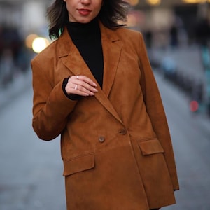 Women’s Oversized Suede Blazer – Vintage Lambskin Leather Jacket – Stylish & Cozy