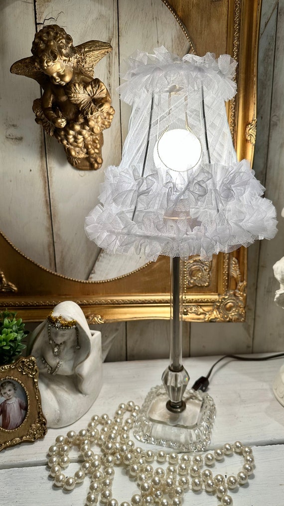Antique crystal lamp shade deals