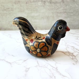 Vintage Tonala Pottery Bird Figurine: Hand-Painted Mexican Folk Art
