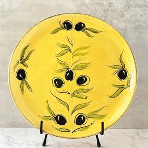 Hand-Painted Italian Olive Plate – 12&quot; Ceramic Serving Platter, Yellow Italian Pottery Dish, Rustic Table Centerpiece Made in Italy