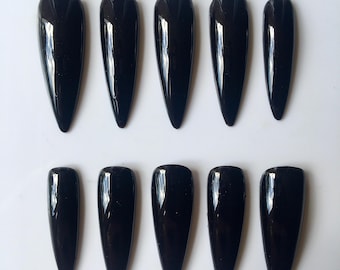 Press on nails Noir Signature - Faux ongles Tendance 2026 réutilisables faits main