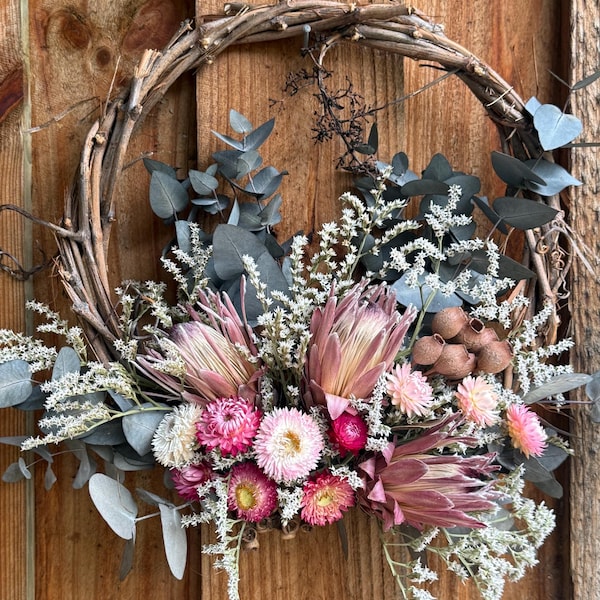 Australian Native Collection Dried Flowers Wreath Featuring  Proteas, GumNuts, Native Flowers and Straw Flowers