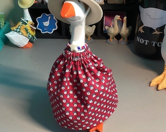 Floral Red White and Blue Dress with Necklace and Hat For 4th of July 7 Inch Desk Goose Clothes