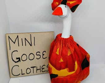 Jack-o'-lantern Dress and Bow For 7 Inch Desk Goose Clothes