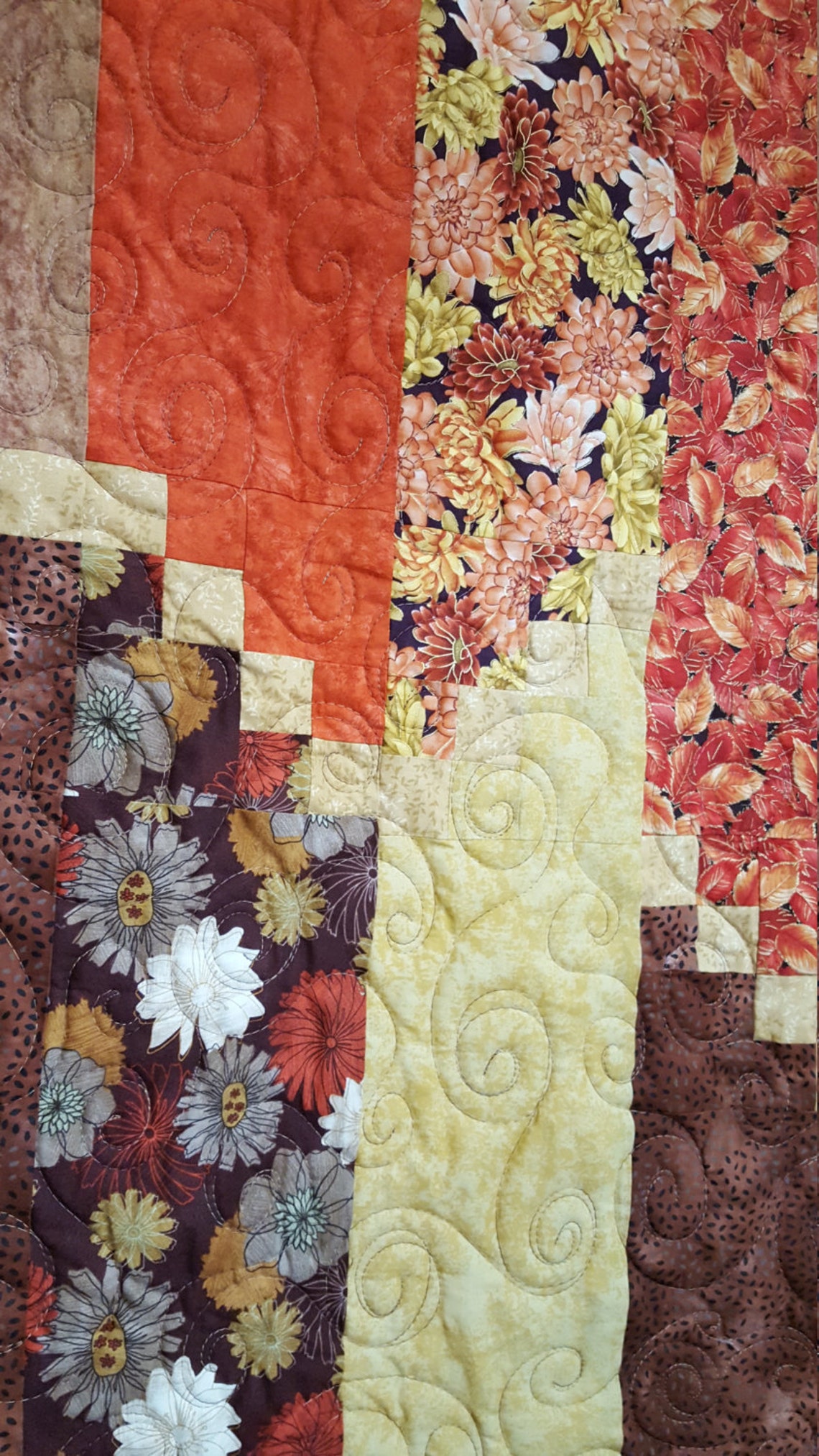 Fall Colors Sweeping Pattern Quilt - Etsy