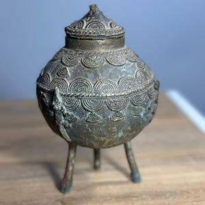 Authentic Vintage African Bronze Pot / Kuduo - Ashanti / Akan Culture - 7&quot; Tall