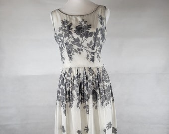 Vtg 1960s Maxi dress in Gray floral print L'Aiglon 26 in waist