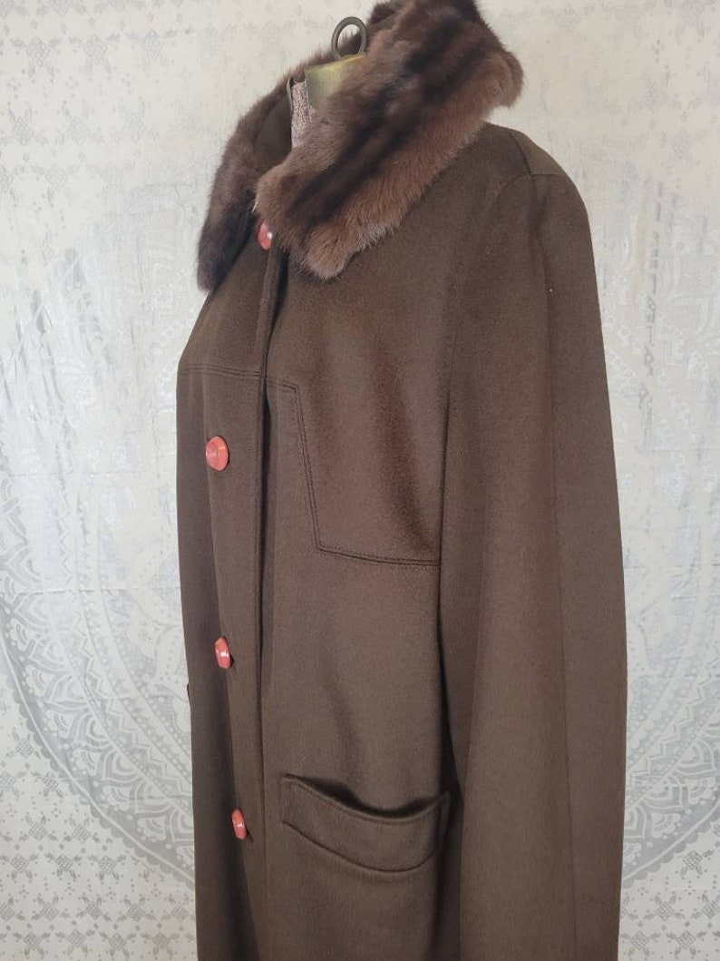 Vtg 1960s Brown wool coat with Mink Collar Medium Large image 10