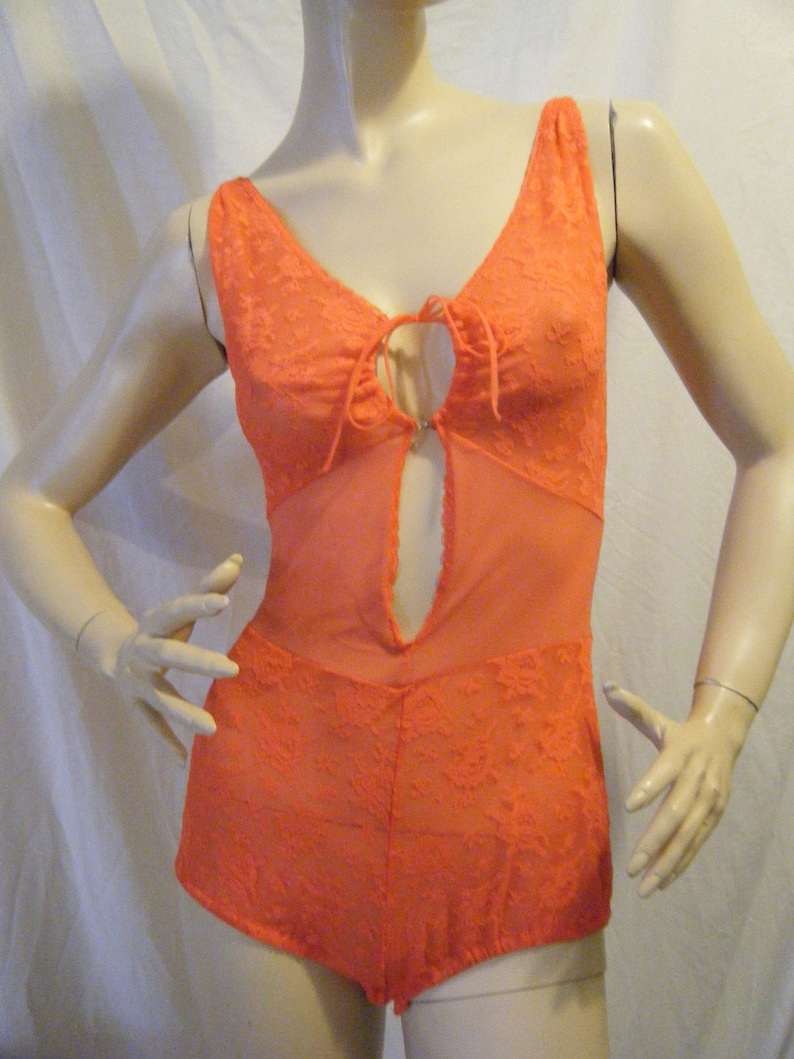 Vtg 1960s Chiffon and Lace see through Body suit with Peekaboo bodice Small image 2