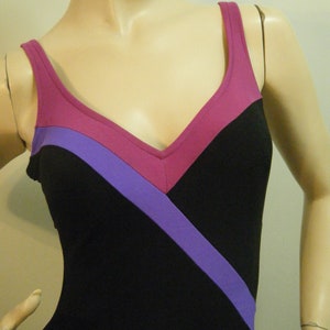 Vtg 70s 80s One piece colorblock Swim suit with skirted bottom small Medium image 3