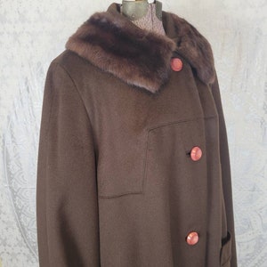Vtg 1960s Brown wool coat with Mink Collar Medium Large image 5