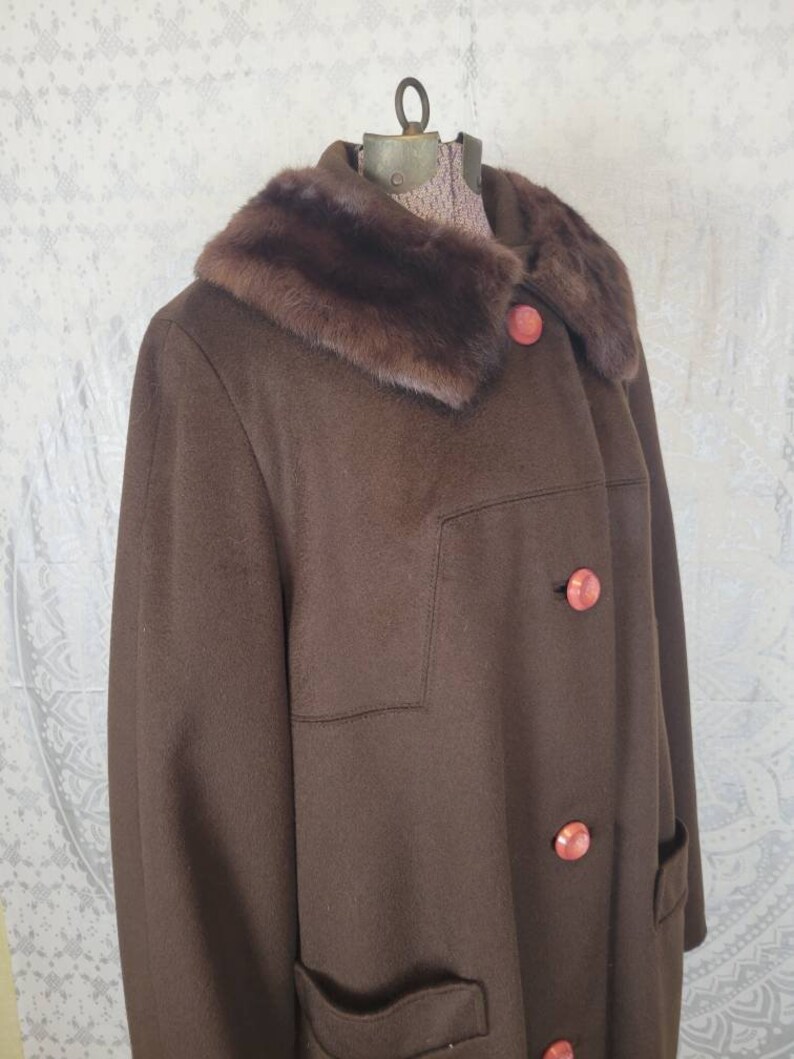 Vtg 1960s Brown wool coat with Mink Collar Medium Large image 5