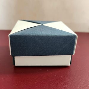 Scatola origami quadrata bicolore