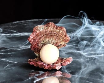 Handmade Glass Oyster Sculpture: Pearl Oyster Decor