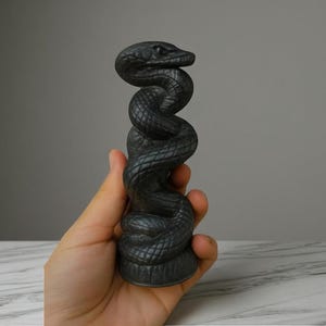Figurine serpent en spirale - Statue décorative de serpent - Ornement de serpent gothique - Sculpture de reptile unique - Cadeau serpent 10 x 11 cm pour la maison ou le bureau