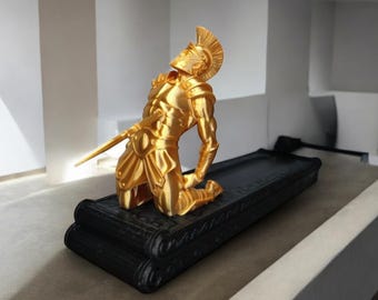 Quemador de incienso de gladiador: figura dorada, decoración del hogar