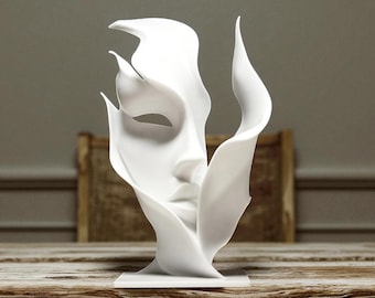 Minimalist Abstract Face Sculpture: Modern Art Figurine