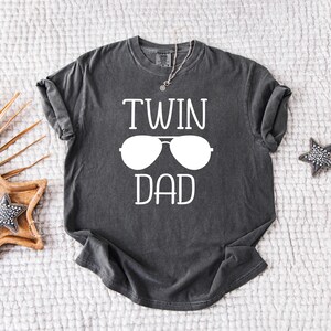 Twin Dad Shirt,Twin Dad Gifts, Father Of Twins, Daddy Shirt, Fathers Day Shirt, Dad Birthday Gift, Gift For Husband, Dad Papa,Dad Gifts