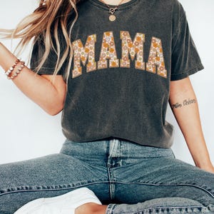 Comfort Colors Floral Mama Shirt,Retro Mama Sweatshirt,MamaSweatshirt,Boho Mama Shirt,Mama Shirt,Mother&#39;s Day Shirt,Wildflower Mom Shirts