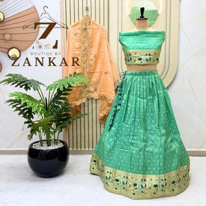 Trendy Designer Lehenga für Frauen Indisches Hochzeitskleid Brautjungfern lehenga choli Cosmos Jacquard Lehenga Rock südindisch Paithani Lehenga