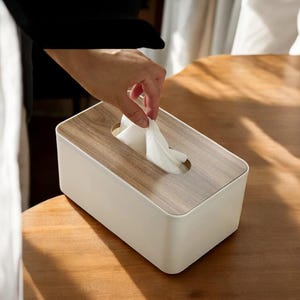 Nuovo porta fazzoletti in legno 2025: elegante e pratico!