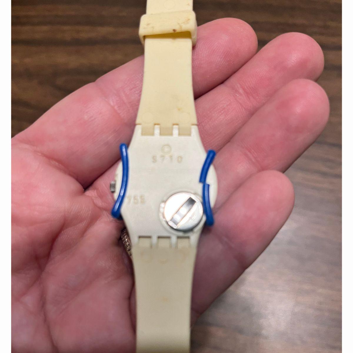1986 Swatch Watch Ladies Newport Design 25mm with Case and Swatch Guard il_fullxfull.6546601415_976n.jpg main image 3