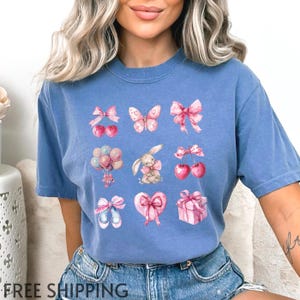 コケット・コンフォートカラーズ® ママ用シャツ、母の日のギフトTシャツ、女性用リボン付きキュートTシャツ、彼女へのプレゼントにクールなTシャツ、女の子用トップス