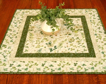 Green and White Quilted Table Topper in Botanical Print, Floral Square Table Topper with Butterflies