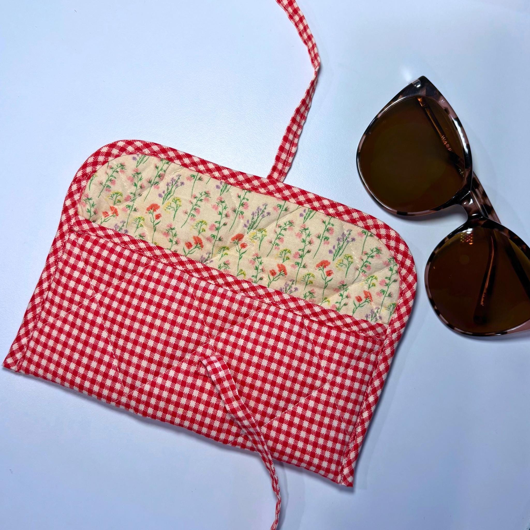 Red Gingham Quilted Glasses Case | Soft Floral Sunglasses  display picture 2
