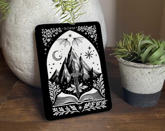 Personalizowane etui na Kindle'a Paperwhite 12. generacji 7" z przezroczystym tyłem, etui Paperwhite 6,8" na Kindle'a 6" dla miłośników fantasy. Prezenty