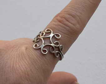 Sterling Nouveau Ring