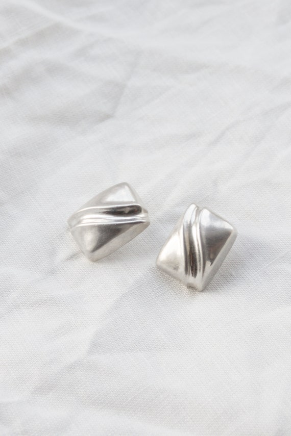 Sterling Rippled Cube Earring - image 6