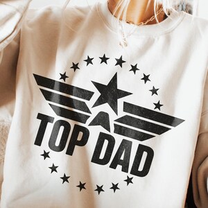 Style militaire papa haut de gamme PNG, conception de chemise papa pilote rétro, cadeau père patriotique, sublimation papa étoile badge vintage