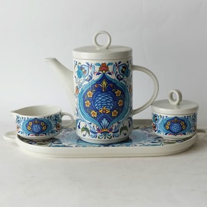 Villeroy & Boch, Luxembourg - vintage porcelain tea set with teapot, sugar bowl, milk jug and tray - Middle Eastern influenced pattern Izmir