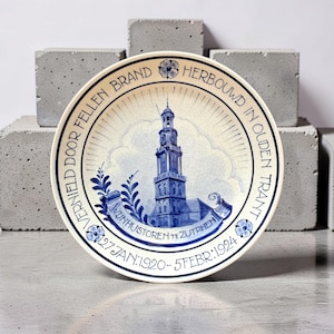 Porceleyne Fles, Delft, Olanda - piatto da muro originale Delft Blue dipinto a mano - Wijnhuistoren Zutphen 1920-1924.