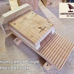 Premium houten vleermuisdoos - mooie en duurzame lariks - ontwerp met één kamer
