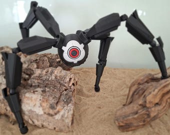 Arc Raiders Leaper | 3D Printed Figurine | Ball Joint Articulated Legs | Customizable Color | Sci-Fi Robot | Gamer Desk Decor