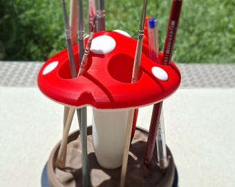 3D Printed Mushroom Pen Holder, Kawaii Desk Organizer, Decorative Brush Holder, Artist Gift, Customizable Cottagecore Decor