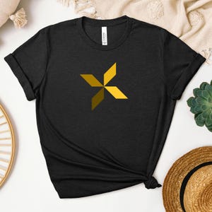 Geometrical Quilt Block Print Unisex Tee, Quilt Block Print Shirt, Windmill Print T-Shirt, Crafters Gift, Colorful Quilter Top, Quilt Lover