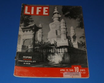 Vintage Life Magazine April 29 1946- Art Scrapbooking Old Ads Paper Ephemera